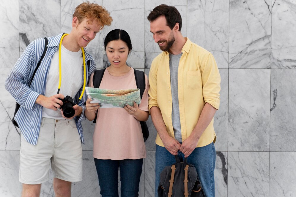 people traveling without covid worries_23 2149051620